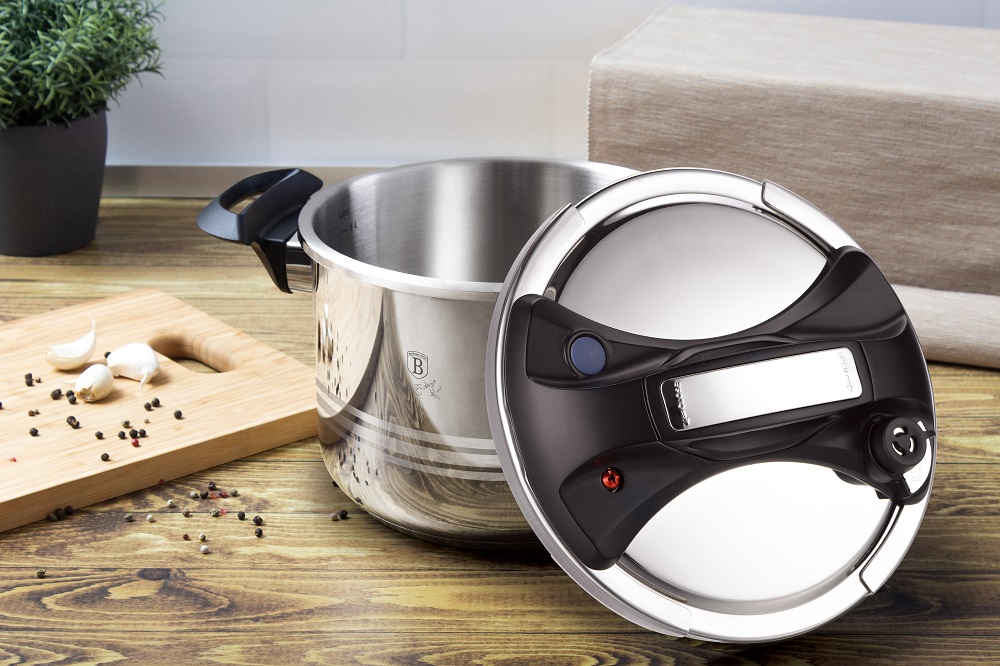 Pressure Cooker 6 L safety lock